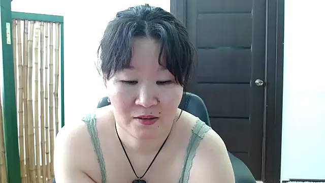 Snapshot of Akira_xx chatting on 02.10.25 Akira xx online show from 02.10.25