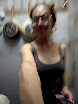 Snapshot of Jakolera2020 chatting on 09.14.25 Jakolera2020 online show from 09.14.25