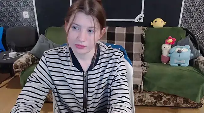 Snapshot of Gr4_soul_ chatting on 03.16.25 Gr4 soul  online show from 03.16.25