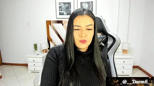 Lia Simons online show from 03.05.25