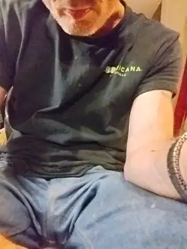 Snapshot of ROBERT0516 chatting on 06.04.26 ROBERT0516 online show from 06.04.26