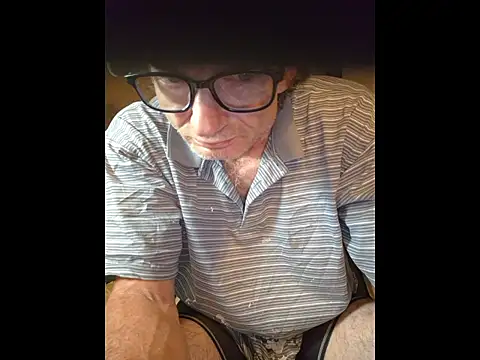 Snapshot of ROBERT0516 chatting on 07.04.26 ROBERT0516 online show from 07.04.26