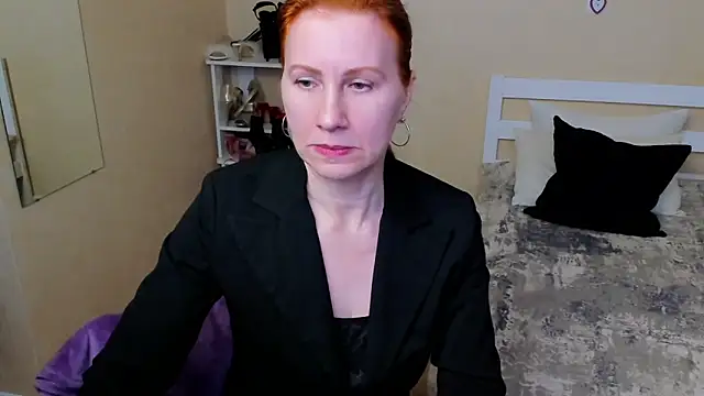 FoxySophia online show from 10.21.25