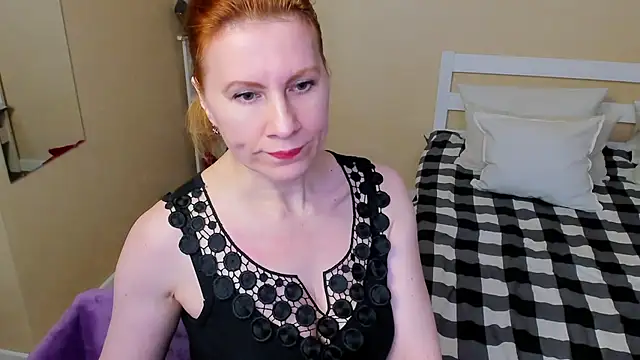 FoxySophia online show from 11.06.25