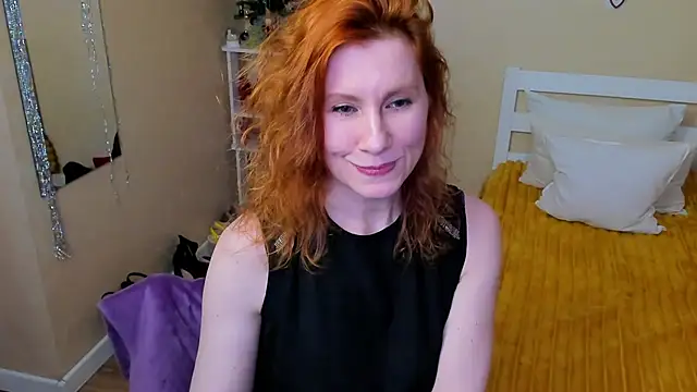 FoxySophia online show from 12.19.25