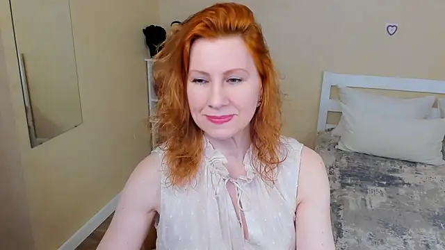 Snapshot of FoxySophia chatting on 03.15.26 FoxySophia online show from 03.15.26