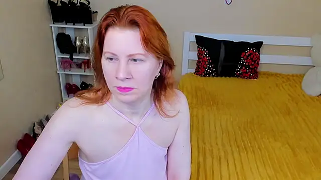 Snapshot of FoxySophia chatting on 07.06.26 FoxySophia online show from 07.06.26