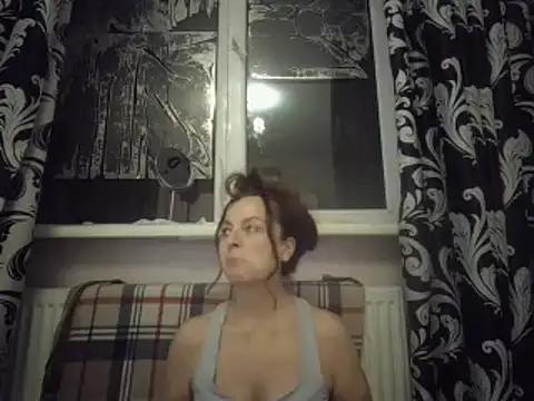 Snapshot of LindaStarS chatting on 01.30.25 LindaStarS online show from 01.30.25