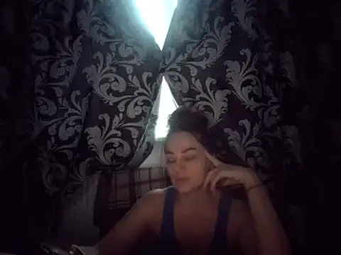 Snapshot of LindaStarS chatting on 02.21.25 LindaStarS online show from 02.21.25