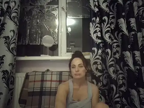 Snapshot of LindaStarS chatting on 03.01.25 LindaStarS online show from 03.01.25