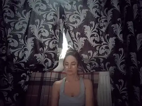 Snapshot of LindaStarS chatting on 03.02.25 LindaStarS online show from 03.02.25