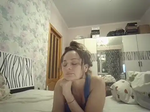 Snapshot of LindaStarS chatting on 03.03.25 LindaStarS online show from 03.03.25