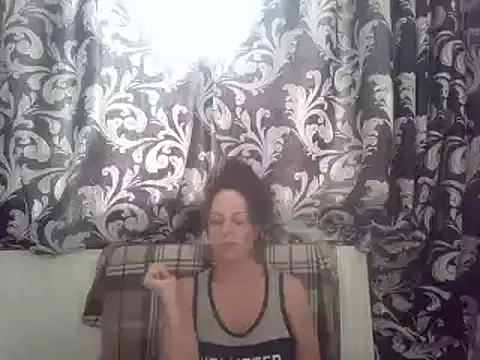 Snapshot of LindaStarS chatting on 03.16.25 LindaStarS online show from 03.16.25