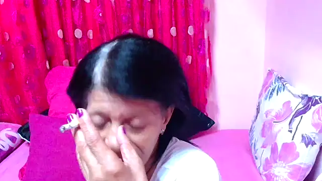 SLUTTYROXY online show from 10.03.25