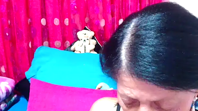 SLUTTYROXY online show from 11.16.25