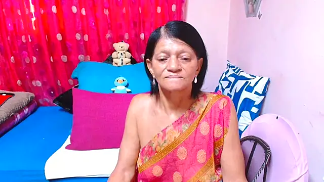 SLUTTYROXY online show from 04.05.26