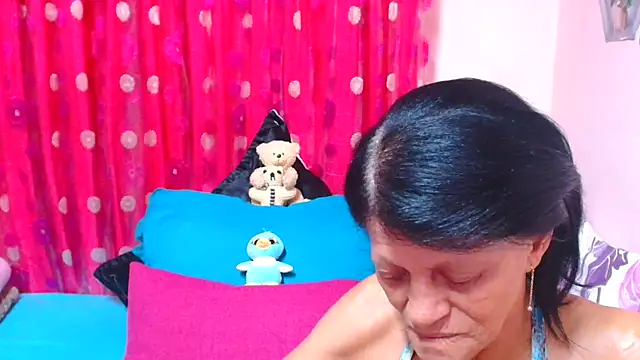 SLUTTYROXY online show from 04.12.26