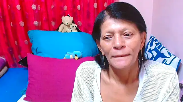 SLUTTYROXY online show from 04.18.26