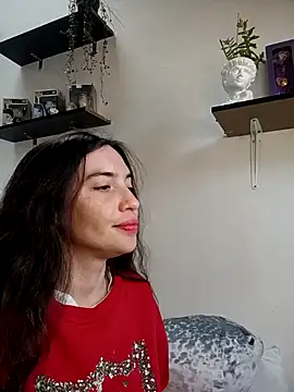 Snapshot of loveuu-bae chatting on 12.22.24 loveuu-bae online show from 12.22.24