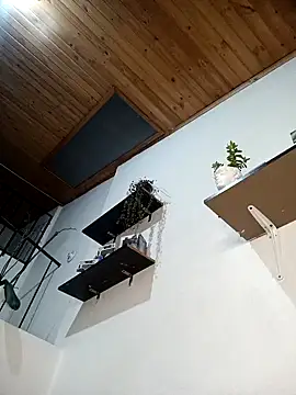 Snapshot of loveuu-bae chatting on 01.05.25 loveuu-bae online show from 01.05.25