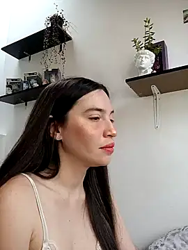 Snapshot of loveuu-bae chatting on 01.19.25 loveuu-bae online show from 01.19.25