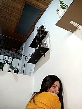 Snapshot of loveuu-bae chatting on 02.01.25 loveuu-bae online show from 02.01.25