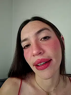 Snapshot of loveuu-bae chatting on 10.14.25 loveuu-bae online show from 10.14.25