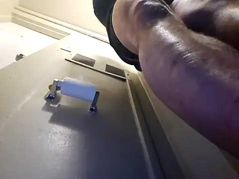 UncutHammer69 online show from 03.15.25