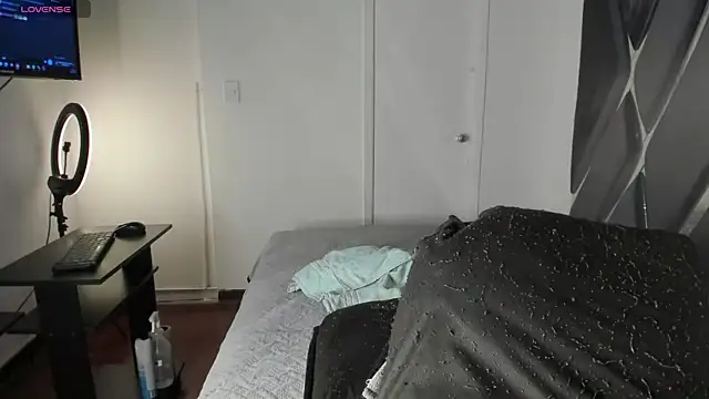 moonsweet1 online show from 04.27.26