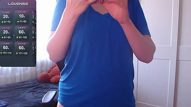 Lady Inari online show from 02.07.25