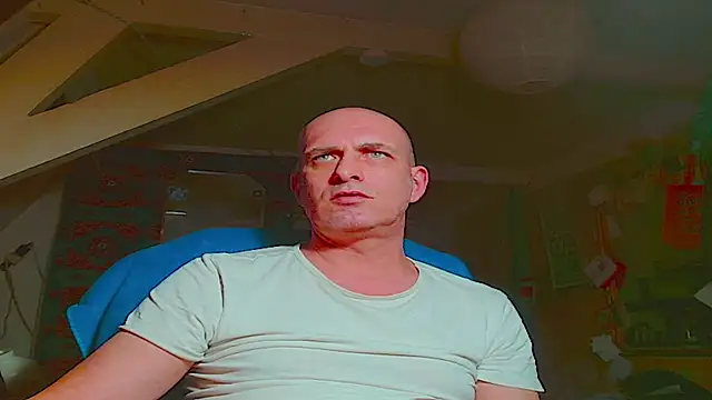 Snapshot of maxhard77 chatting on 01.31.26 maxhard77 online show from 01.31.26