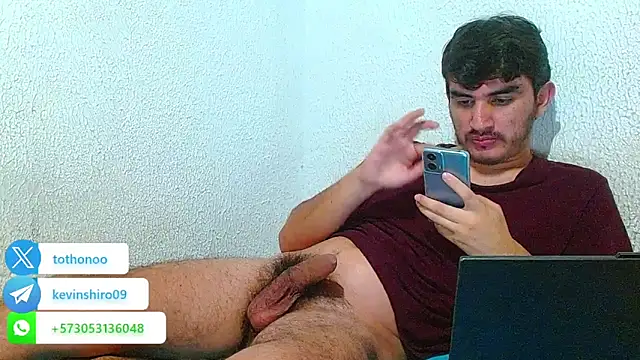Snapshot of biglatin80 chatting on 12.19.24 biglatin80 online show from 12.19.24