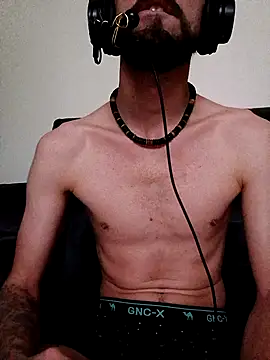 Snapshot of DespisedStallion chatting on 09.19.25 DespisedStallion online show from 09.19.25