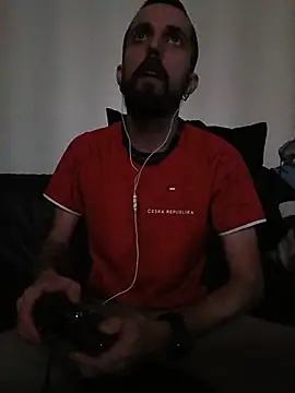 Snapshot of DespisedStallion chatting on 10.20.25 DespisedStallion online show from 10.20.25