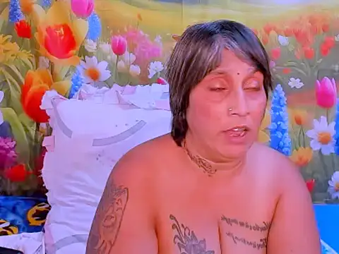 indianroxy online show from 10.13.25