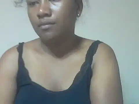Snapshot of cutybigass chatting on 06.06.26 cutybigass online show from 06.06.26