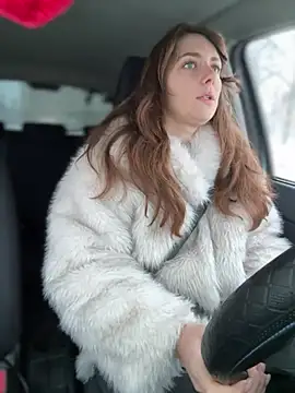 Snapshot of MariiD chatting on 01.10.26 MariiD online show from 01.10.26