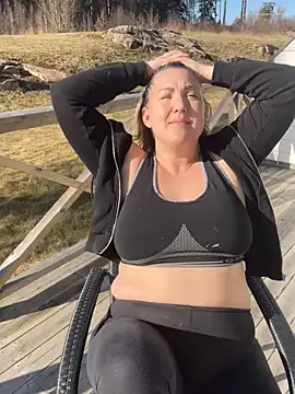 Snapshot of Anna_Alexa chatting on 03.07.25 Anna Alexa online show from 03.07.25