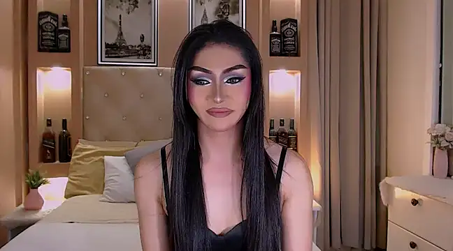 Snapshot of YOUR_DREAMWIFE chatting on 02.14.25 YOUR DREAMWIFE online show from 02.14.25