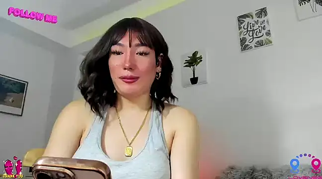 Snapshot of hottycrishina chatting on 03.01.25 hottycrishina online show from 03.01.25