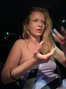 AnastasiaAniess online show from 04.18.26