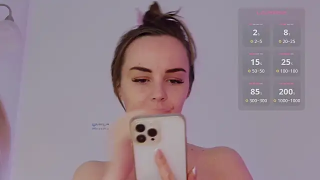 Snapshot of _DepecheMode_ chatting on 09.27.25 DepecheMode online show from 09.27.25