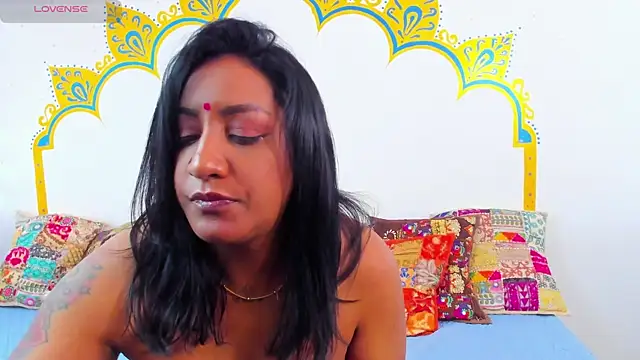 LadyNahir online show from 06.26.26