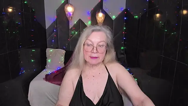 Snapshot of NataliMellow chatting on 01.16.25 NataliMellow online show from 01.16.25