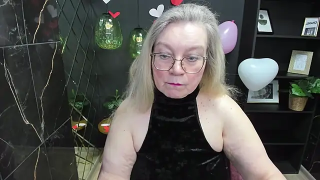 Snapshot of NataliMellow chatting on 02.16.25 NataliMellow online show from 02.16.25