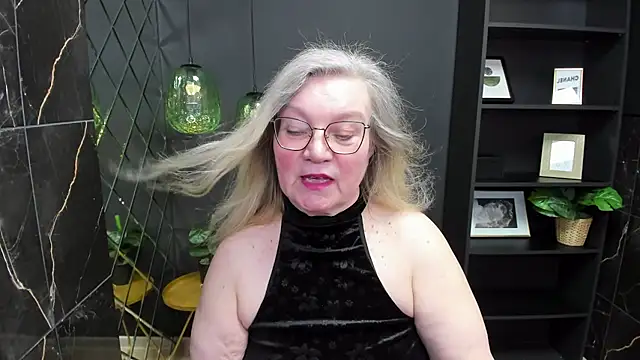 Snapshot of NataliMellow chatting on 03.16.25 NataliMellow online show from 03.16.25