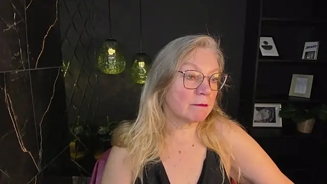 NataliMellow online show from 12.19.25