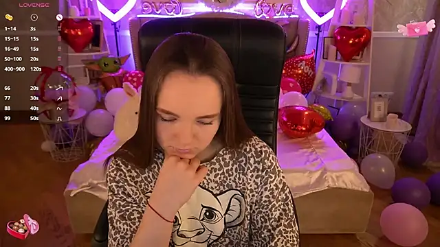 FoxyShy online show from 02.16.25