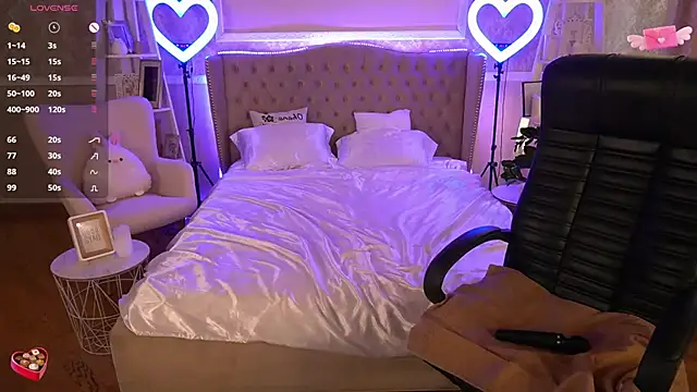 FoxyShy online show from 03.21.25