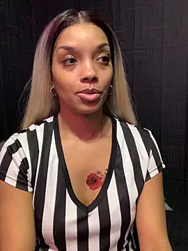 Rakiyahcharms online show from 11.28.25